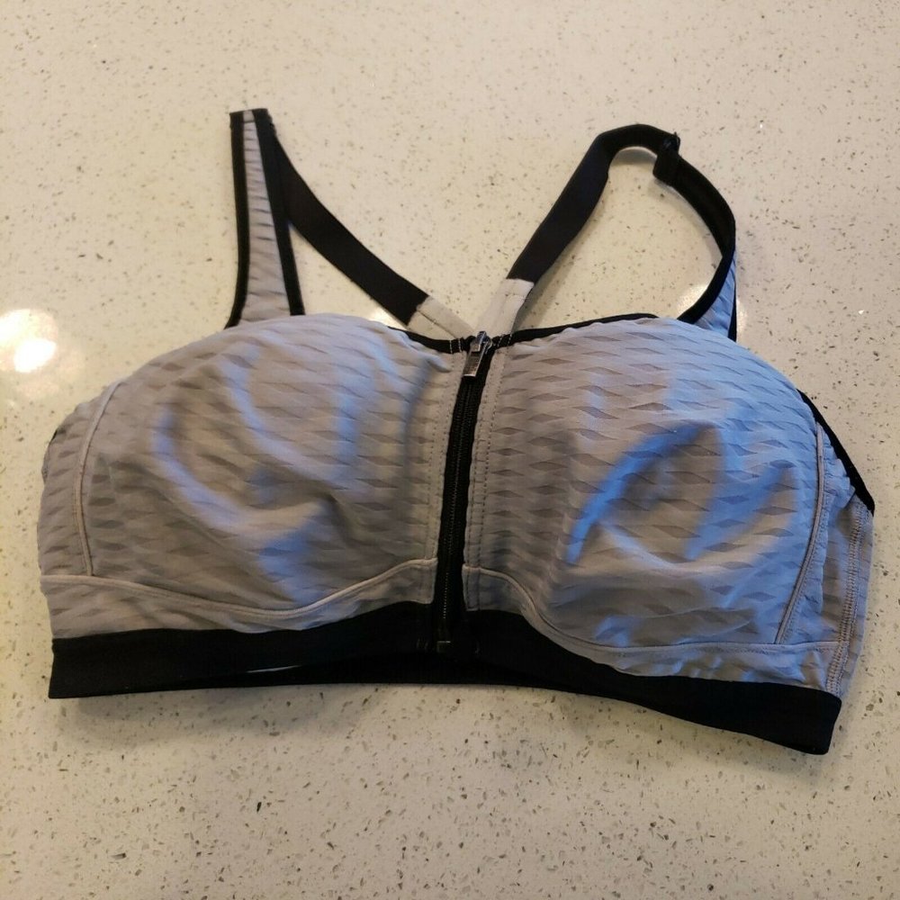 Victoria's Secret Sports Bra 38DD  Gray Underwire Front Hook
